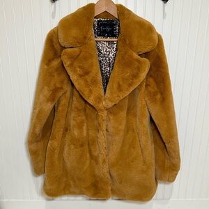 Jessica Simpson Women's Faux Fur Coats Size L